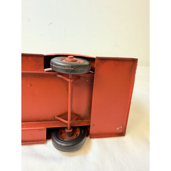 Metal Art 1930’s Fire Fighter Pumper Truck Home Decor - Picture 15 of 16